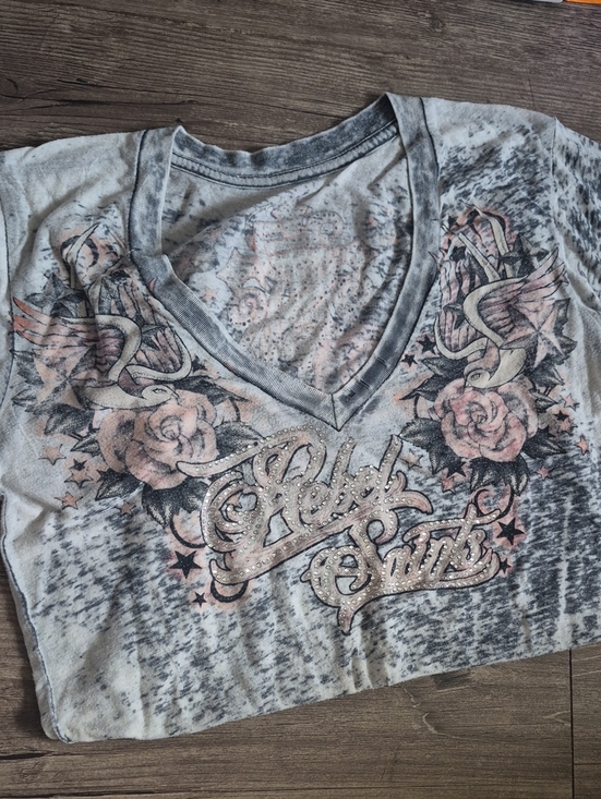 Rebel Saints Tops - 3 For 20!!Rebel Saints Women's Distressed V-Neck Tee in Light Gray & Pink Floral